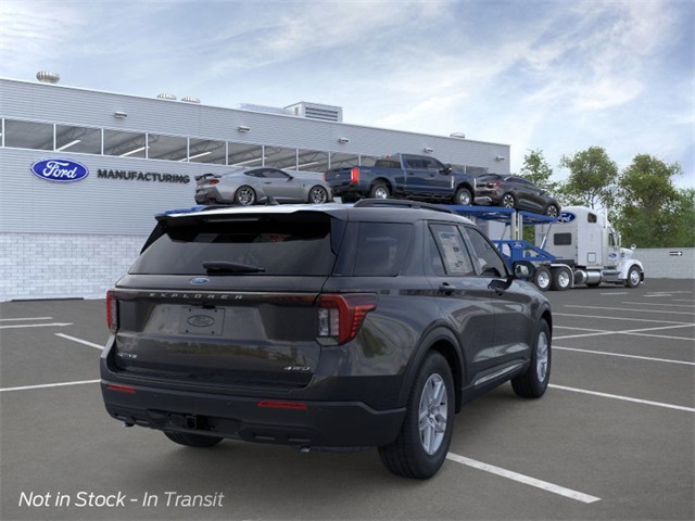 2025 Ford Explorer photo 4