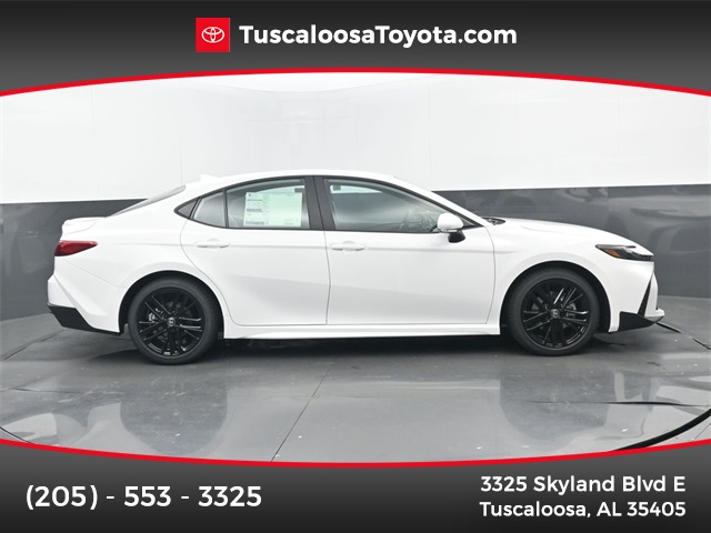 2026 Toyota Camry SE's photo