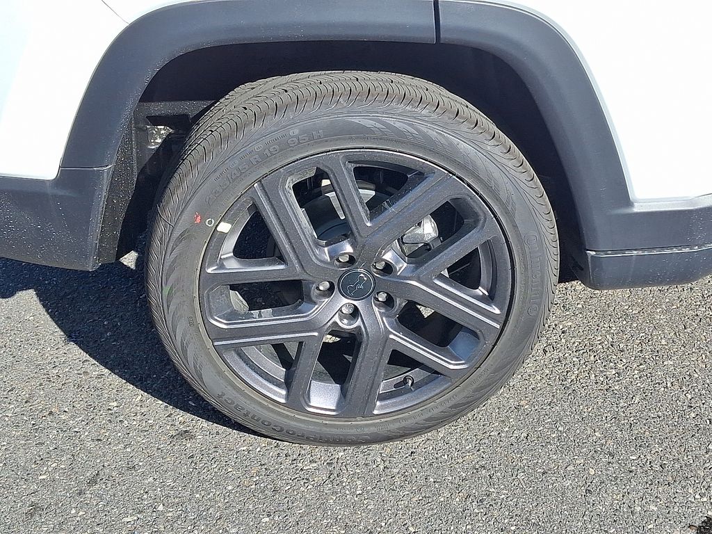 2026 Jeep Compass Limited Altitude photo 2