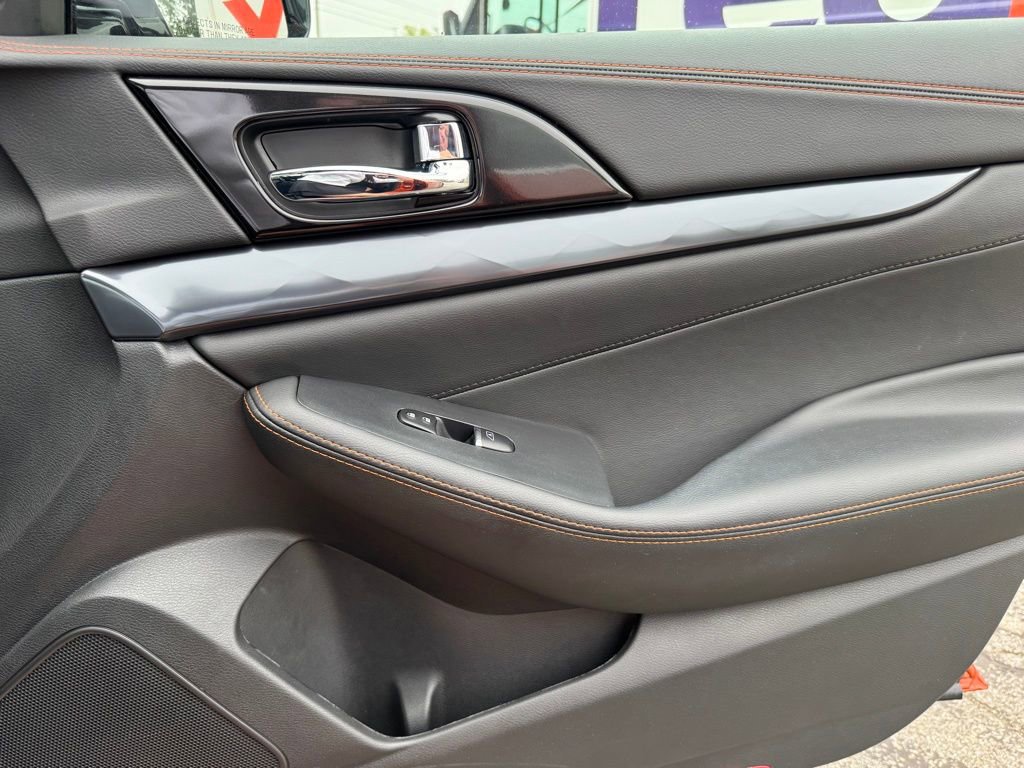 2019 Nissan Maxima SR photo 26