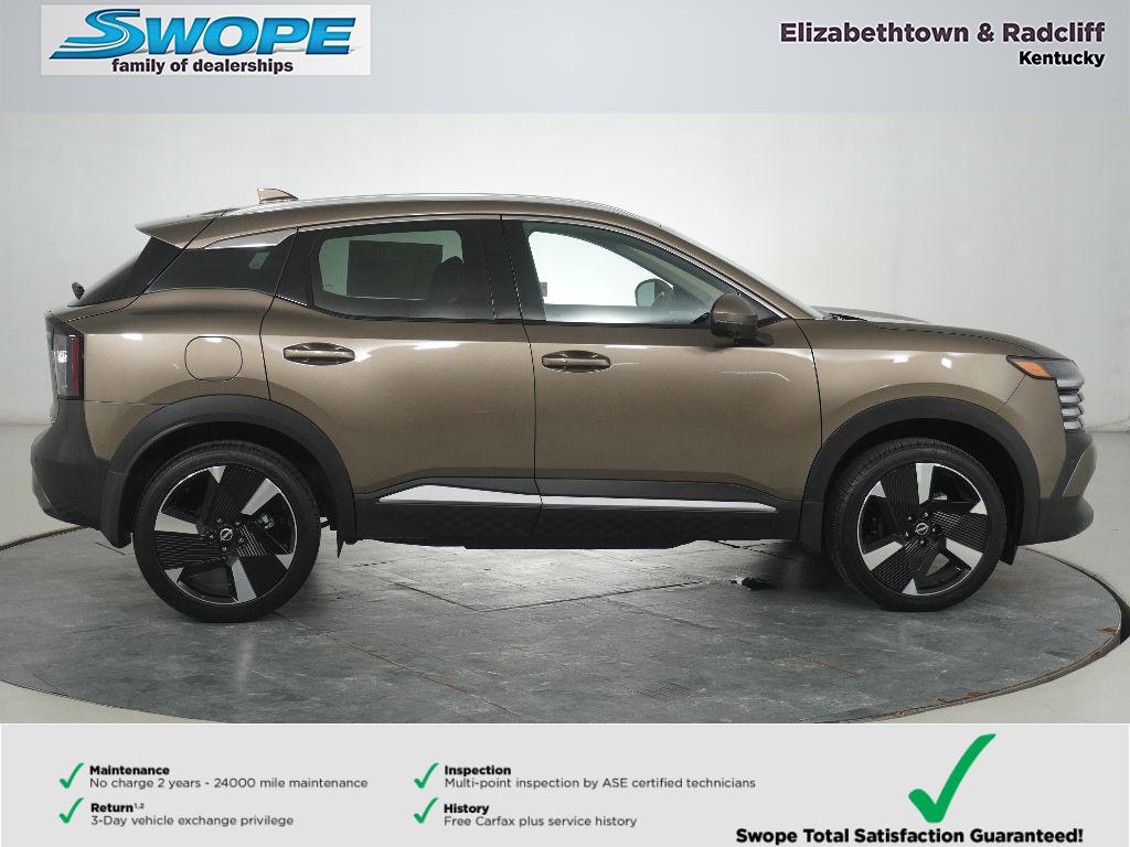2025 Nissan Kicks SR photo 2