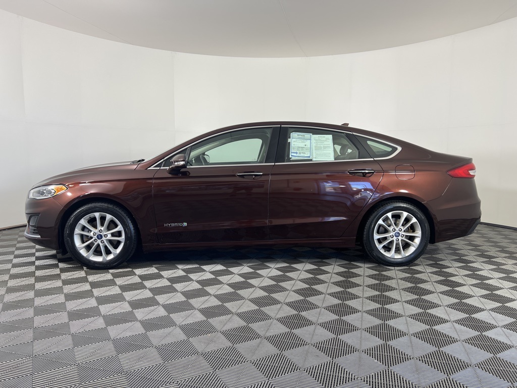 2019 Ford Fusion Hybrid SEL photo 9