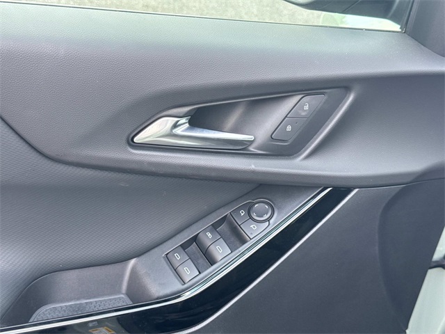 2025 Chevrolet Equinox LT photo 21