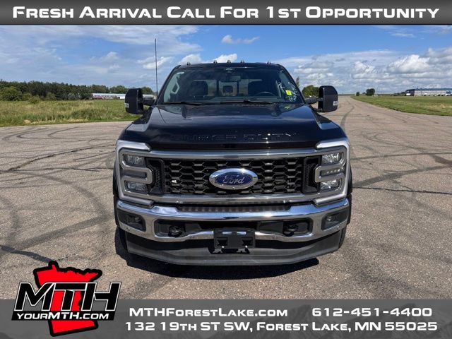 2024 Ford F-450 photo 3