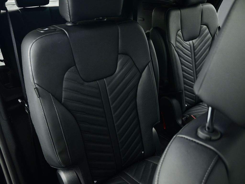 2025 Kia Sorento X-Pro SX Prestige photo 30