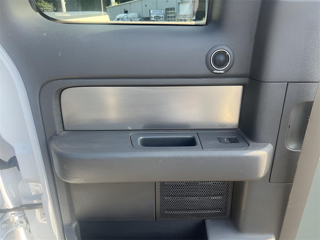 2014 Ford F-150 FX4 photo 28