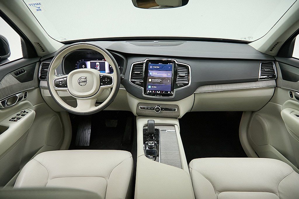 2023 VOLVO XC90 - Image 23