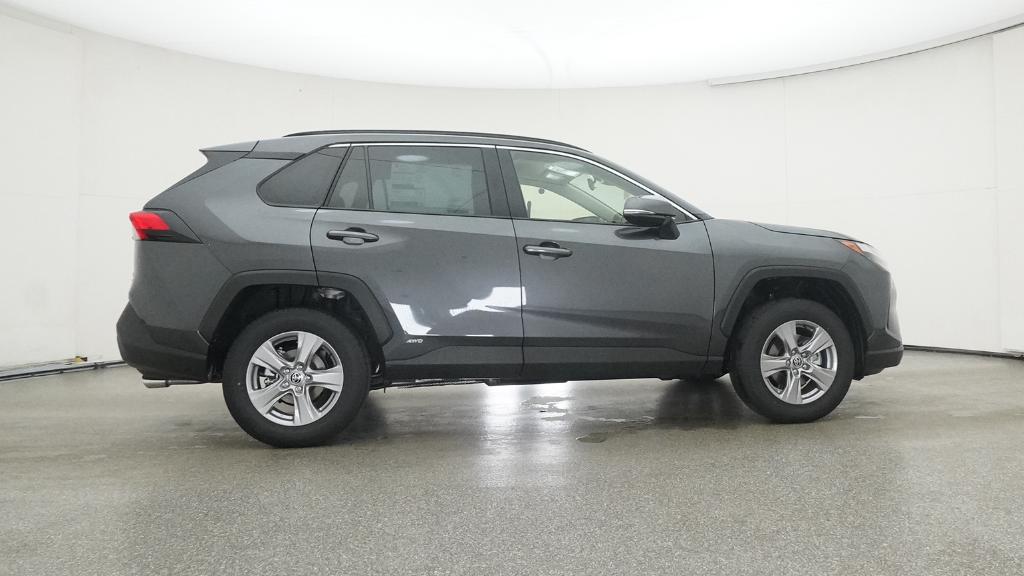 2025 Toyota RAV4 Hybrid XLE photo 26