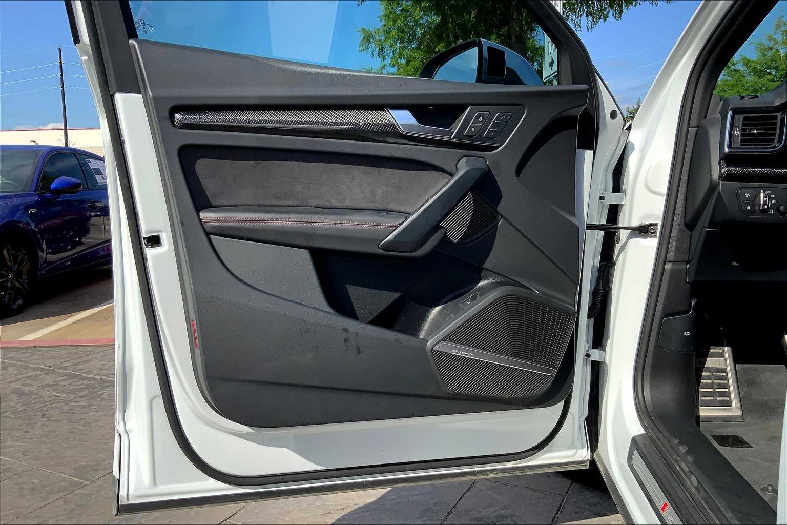 2023 Audi SQ5 Premium Plus photo 39