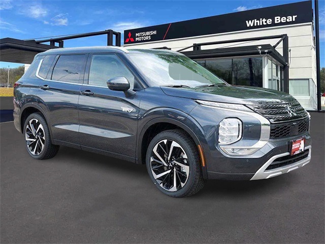 2025 Mitsubishi Outlander Plug-in Hybrid SEL's photo