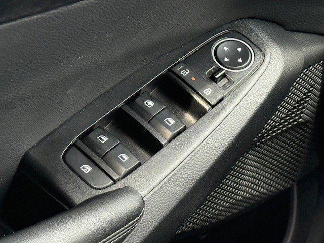 2024 Kia Seltos X-Line photo 32