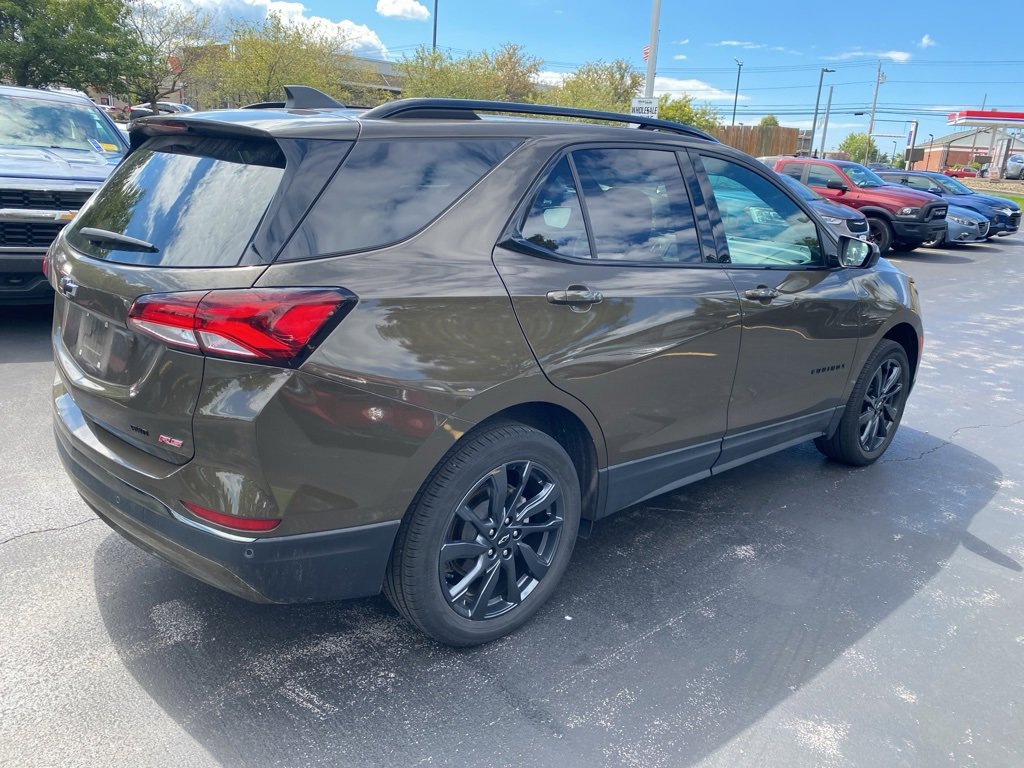 2023 Chevrolet Equinox RS photo 3