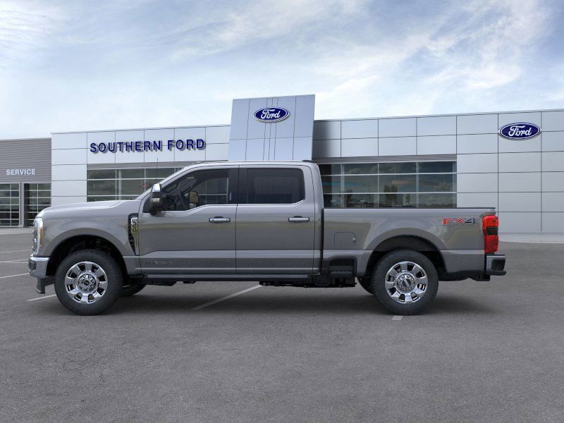 2025 Ford F-350 Lariat photo 3