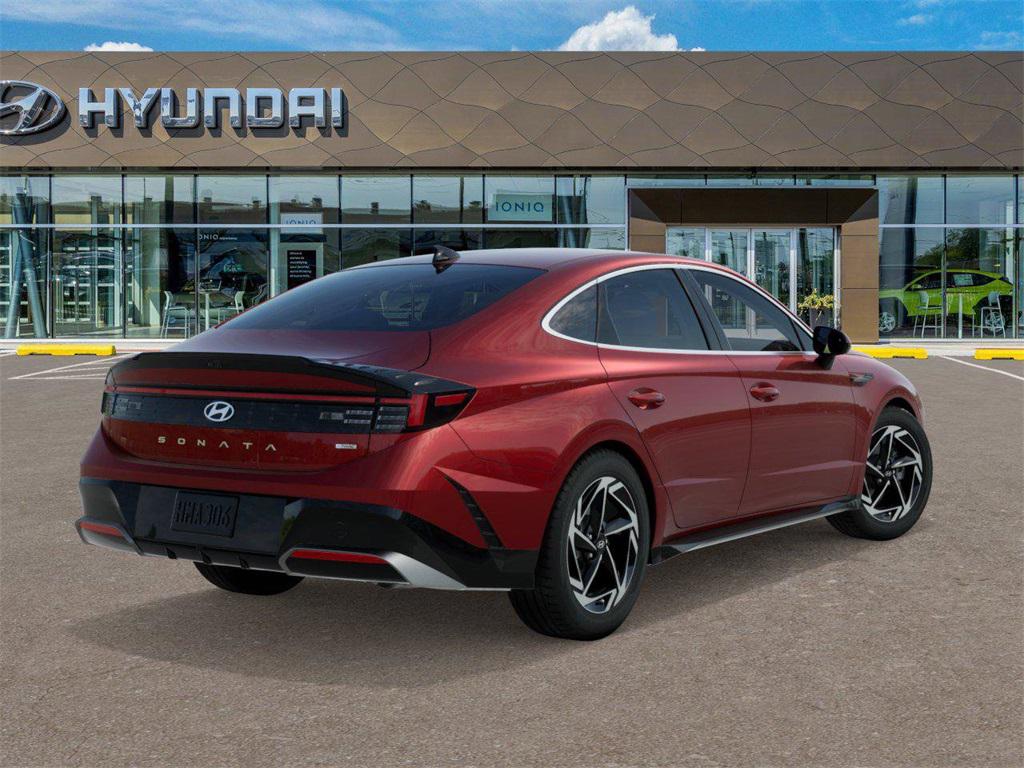2026 Hyundai Sonata SEL Sport photo 4