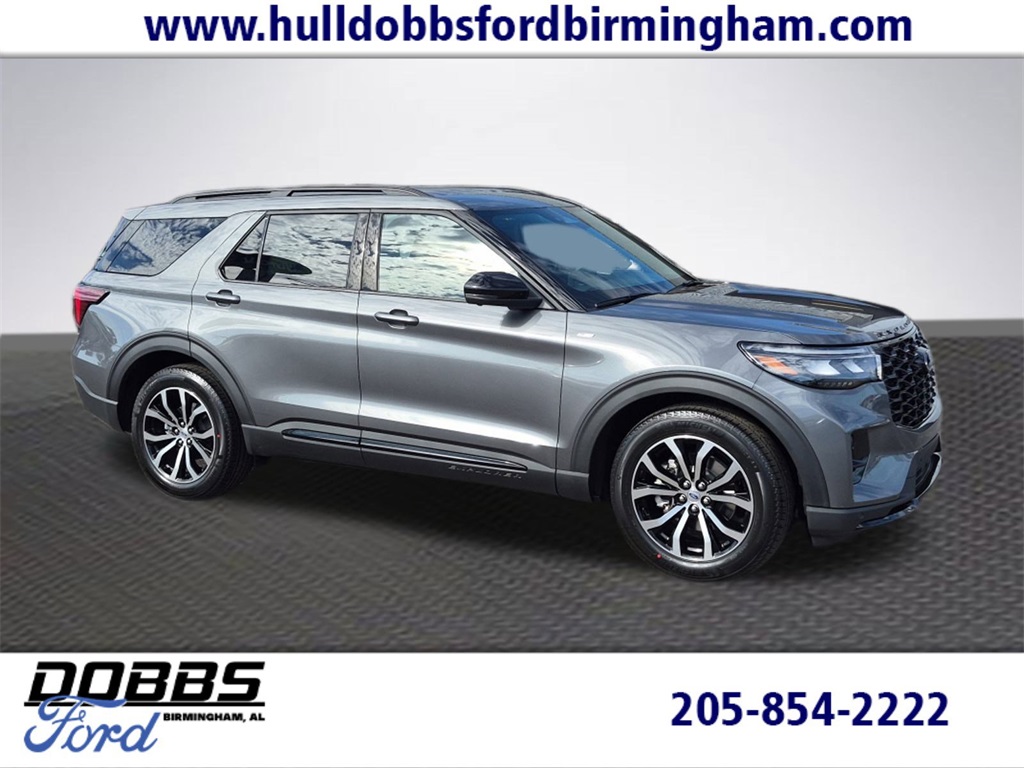 2026 Ford Explorer ST-LINE's photo