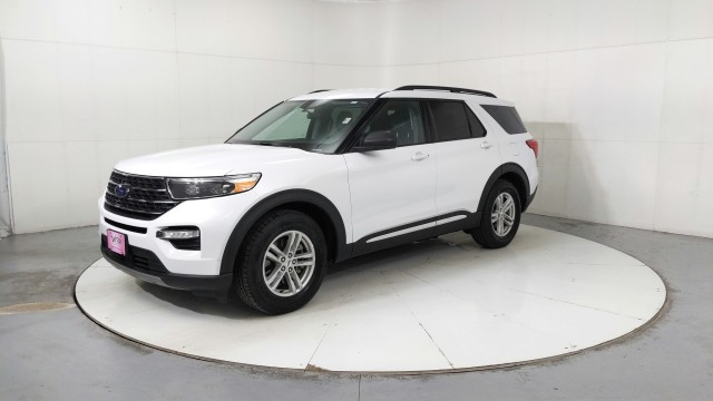 Used 2023 WHITE Ford XLT image 1