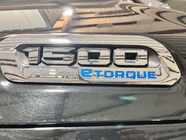2024 Ram 1500 Laramie photo 27