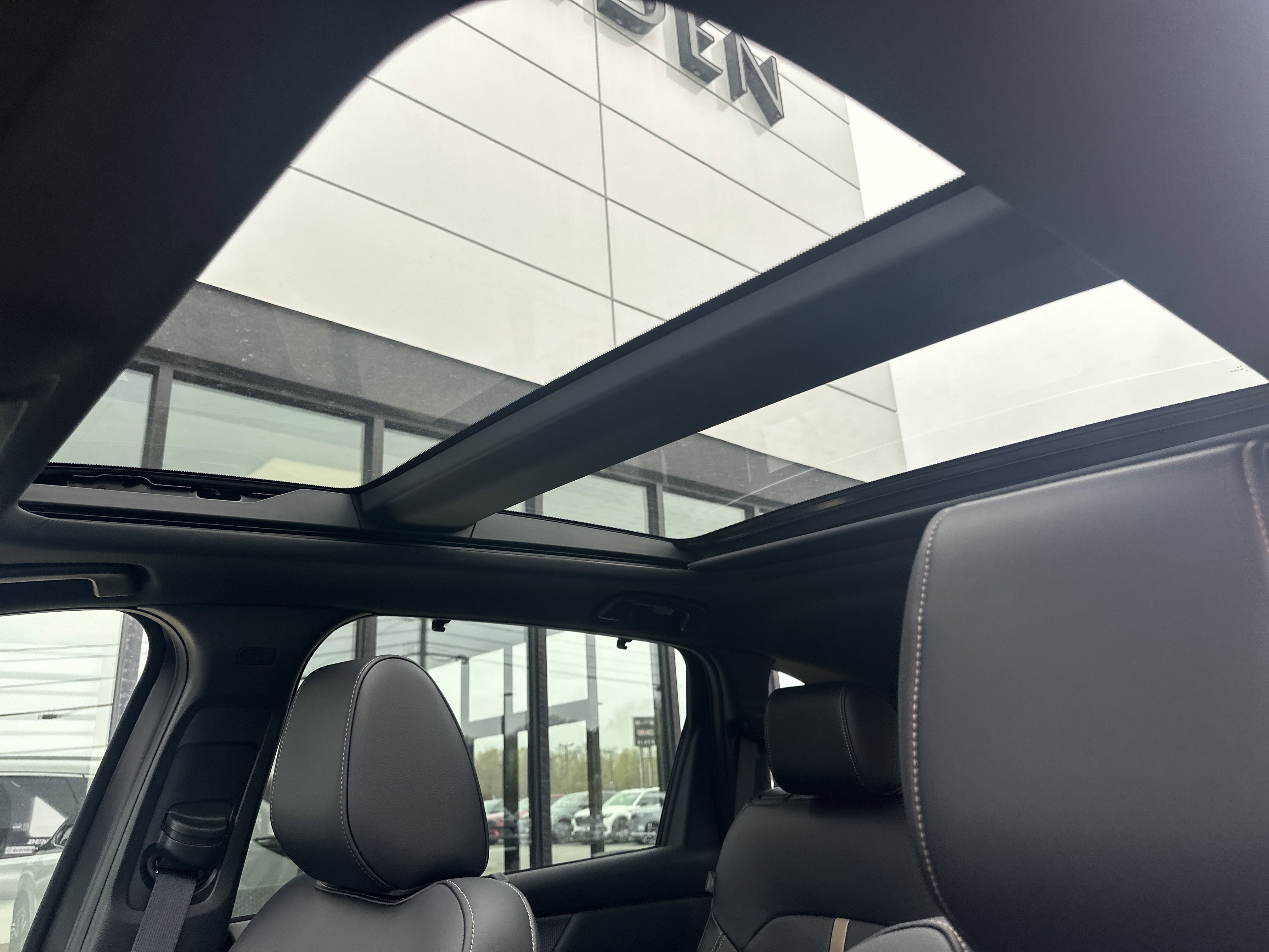 2025 Mazda CX-90 3.3 Turbo Premium Plus photo 4