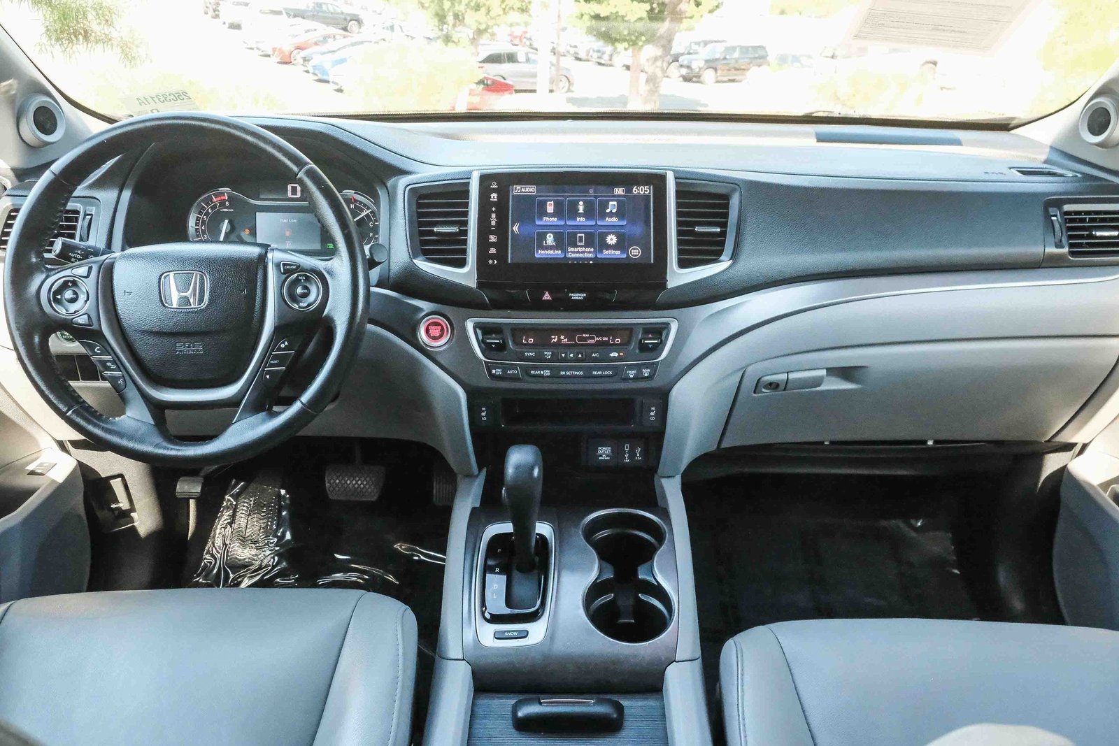 2017 Honda Pilot EX-L photo 13