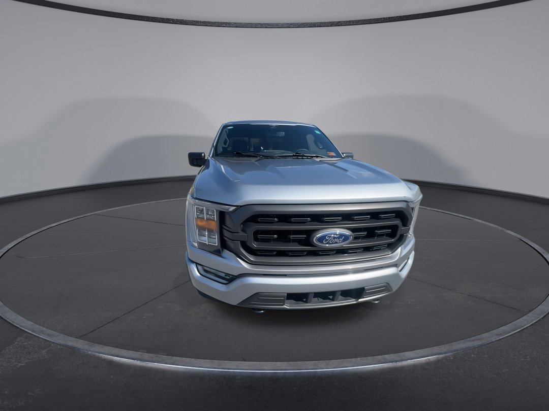 2023 Ford F-150 XLT photo 3