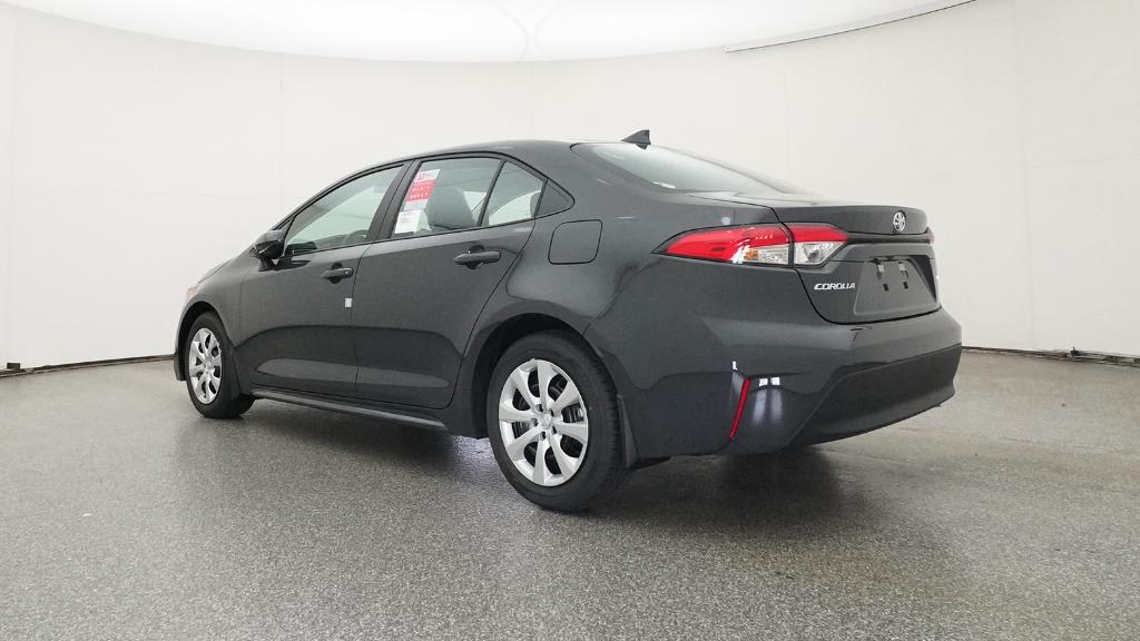 2025 Toyota Corolla LE photo 14