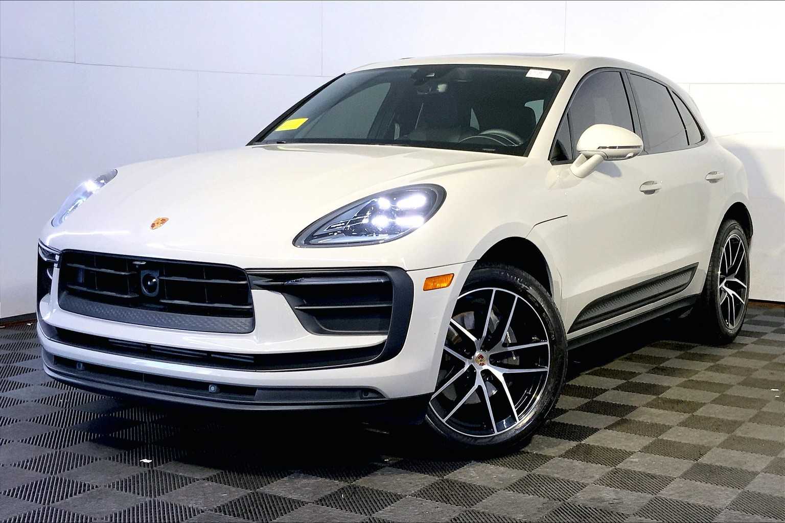 2023 Porsche Macan T