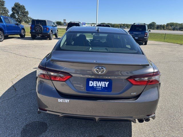 2023 Toyota Camry SE photo 6