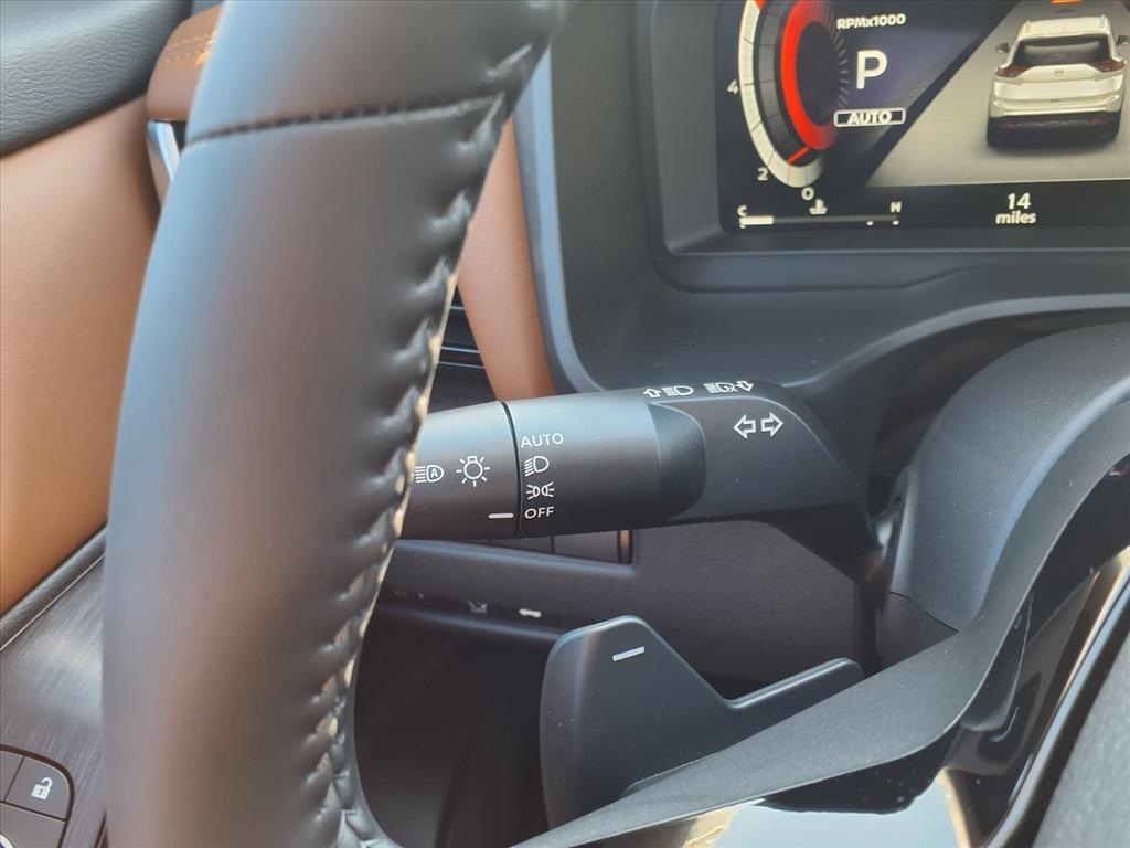 2026 Nissan Rogue Platinum photo 29