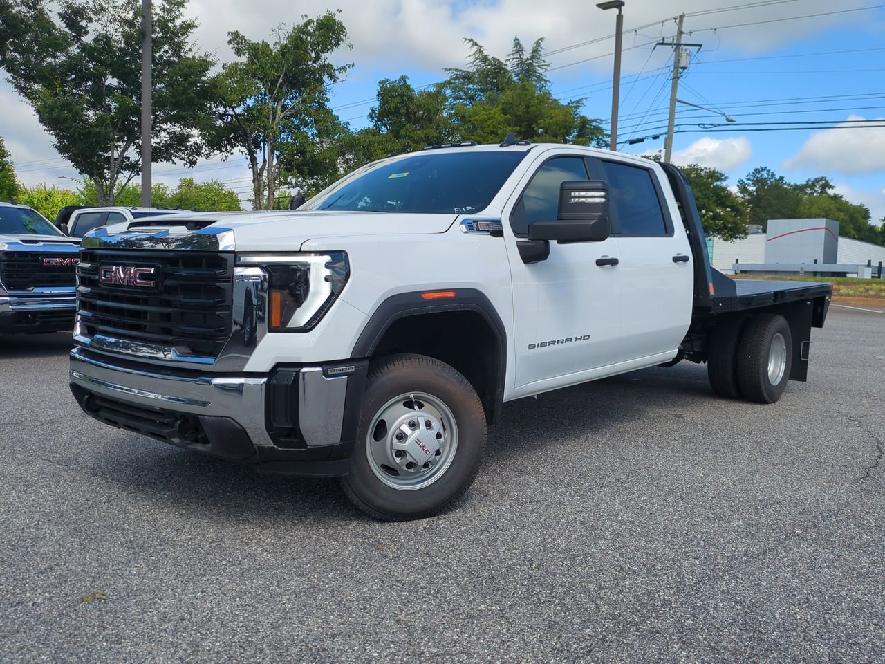 2025 GMC Sierra 3500 Chassis Cab Pro's photo