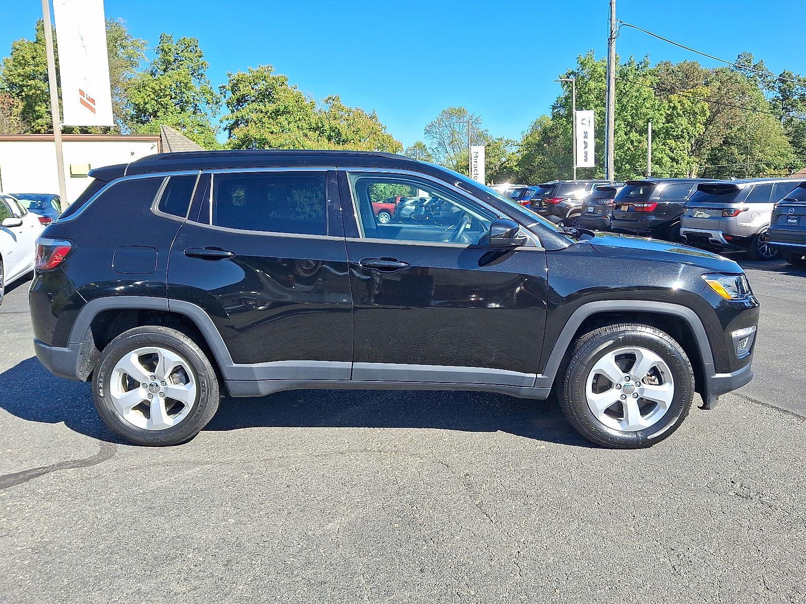 2020 Jeep Compass Latitude photo 8