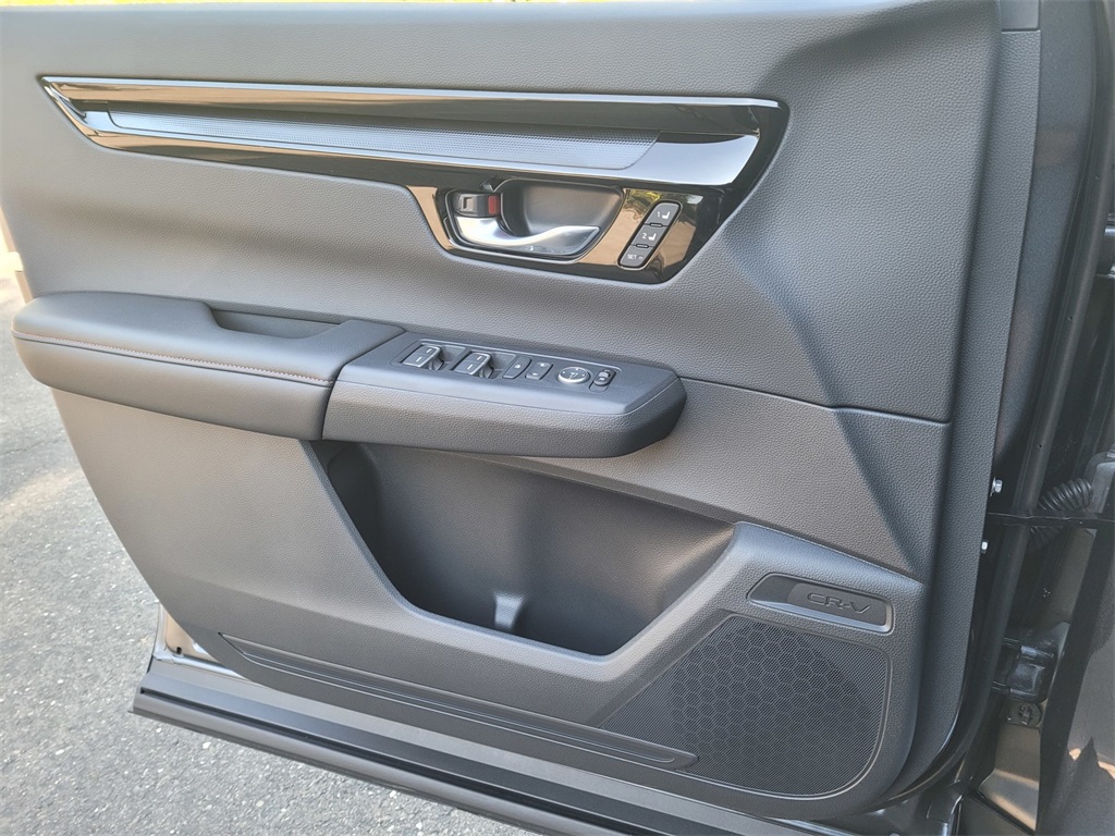 2026 Honda CR-V Hybrid Sport Touring photo 8