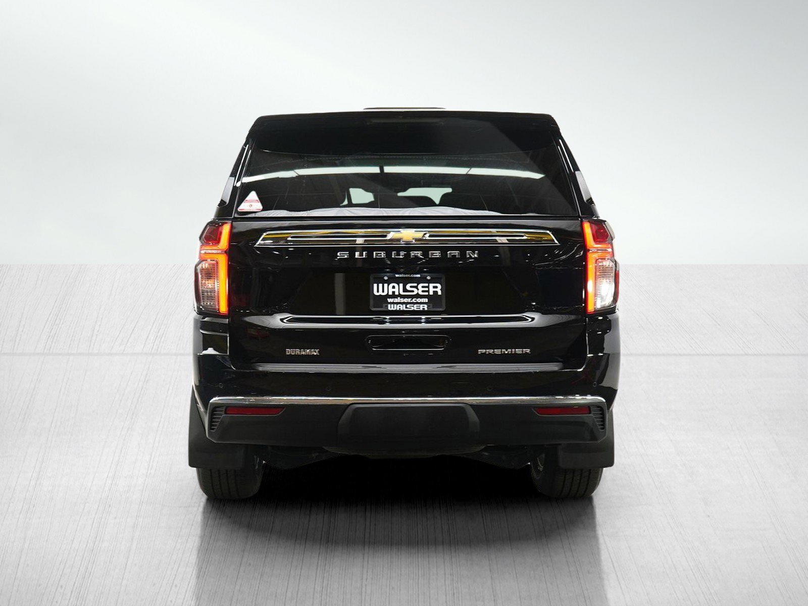 2023 Chevrolet Suburban Premier photo 3