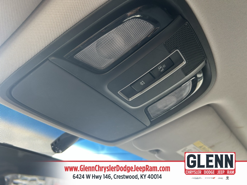 2019 Kia Sorento LX photo 24