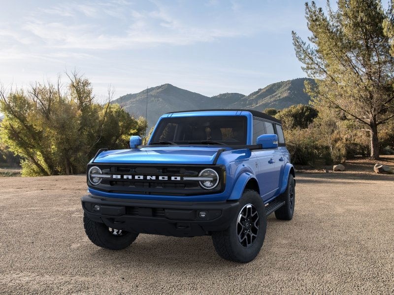 2024 Ford Bronco Outer Banks photo 3
