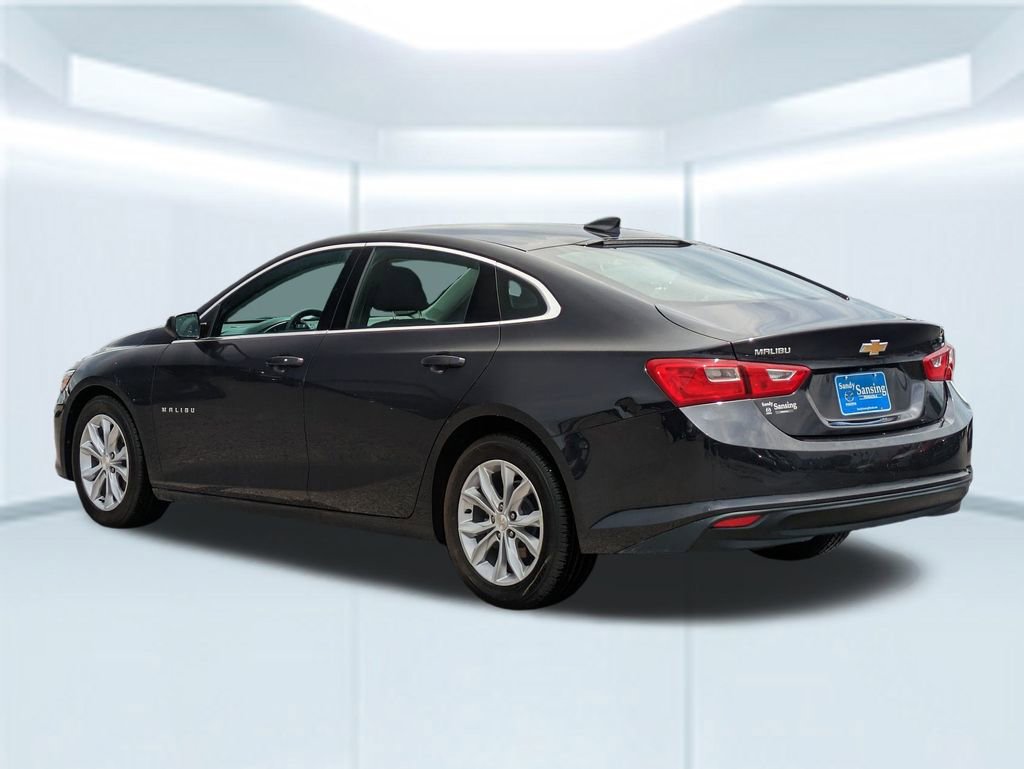2023 Chevrolet Malibu 1LT photo 2