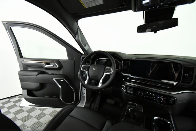 2026 Chevrolet Silverado 1500 RST photo 18