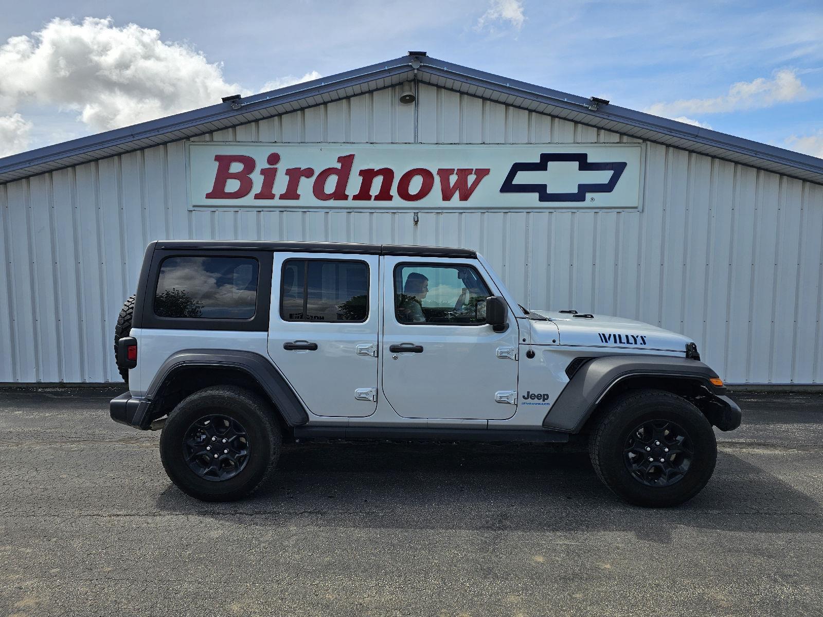 Used 2023 Silver Zynith Clearcoat Jeep  image 1