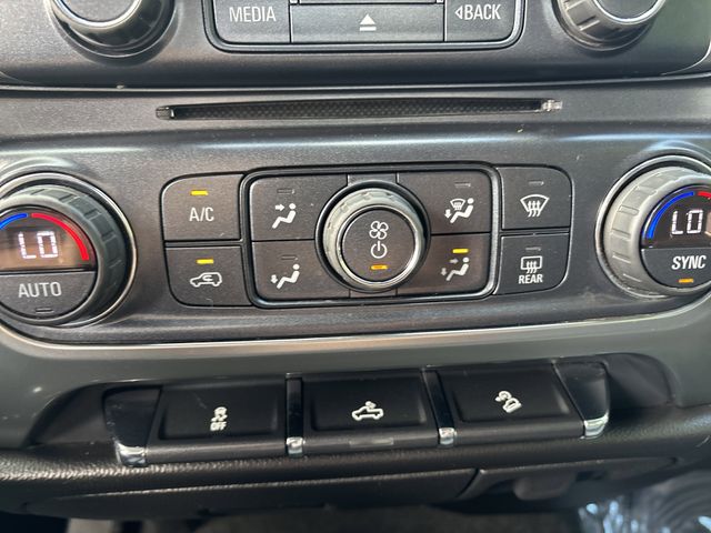 2017 Chevrolet Silverado 1500 LT photo 17