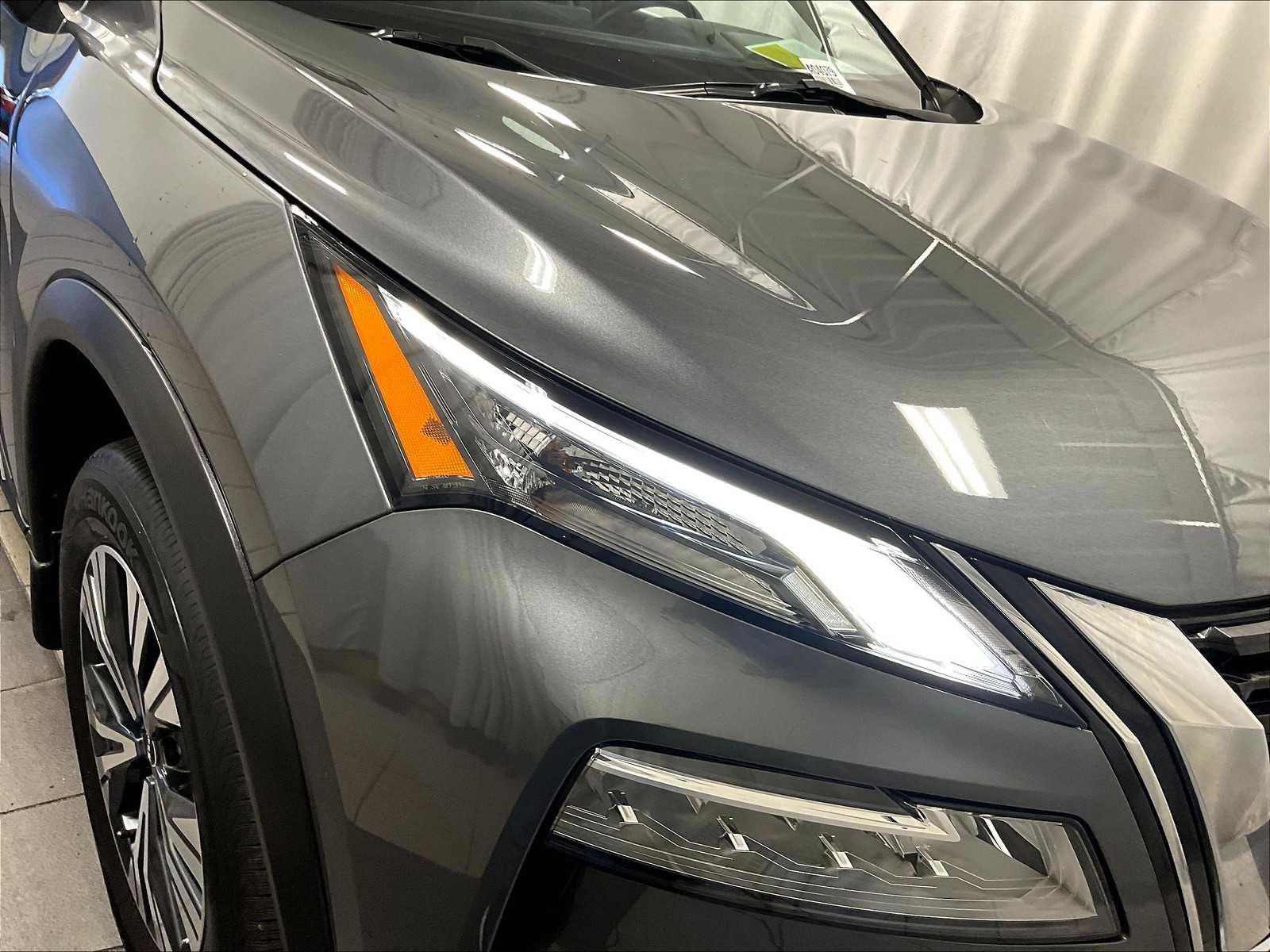 2023 Nissan Rogue SV photo 32