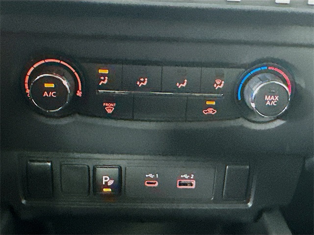 2025 Nissan Frontier SV photo 12