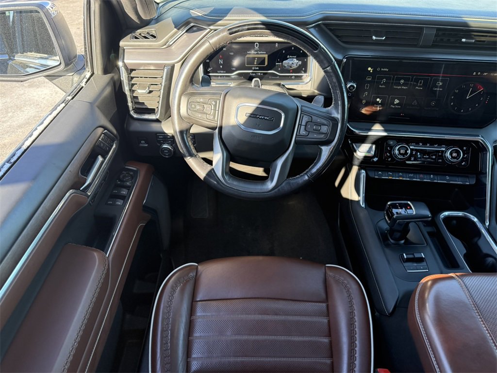 2025 GMC SIERRA - Image 28