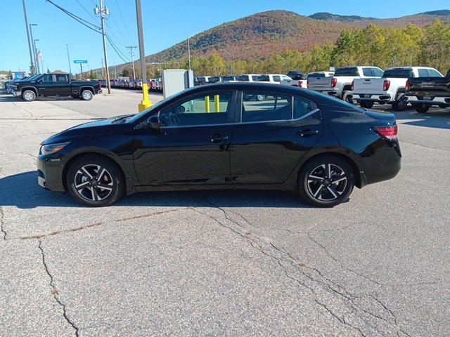 2025 Nissan Sentra SV photo 4