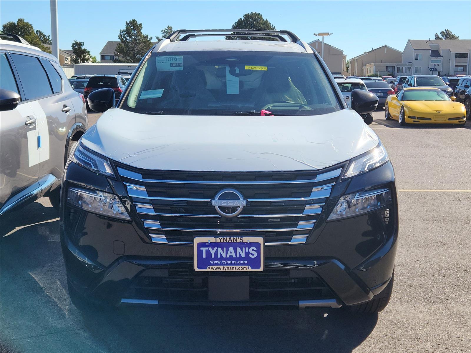 2026 Nissan Rogue Platinum photo 2
