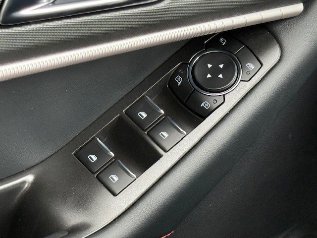 2025 Ford Explorer ST-Line photo 34