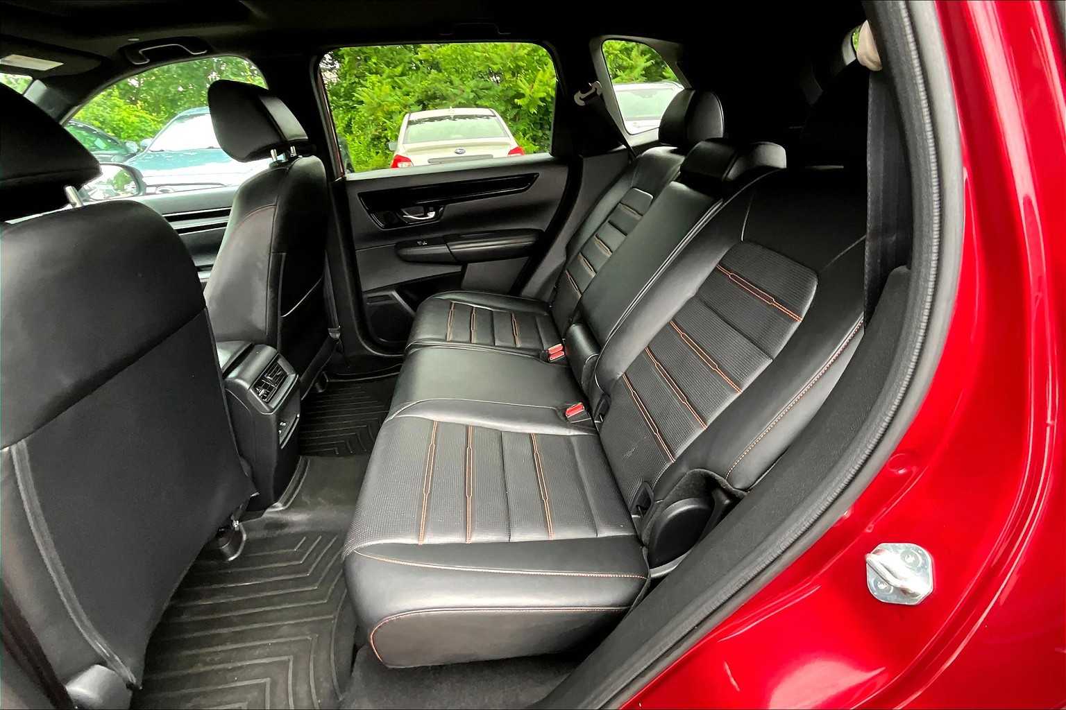 2023 Honda CR-V Hybrid Sport Touring photo 18
