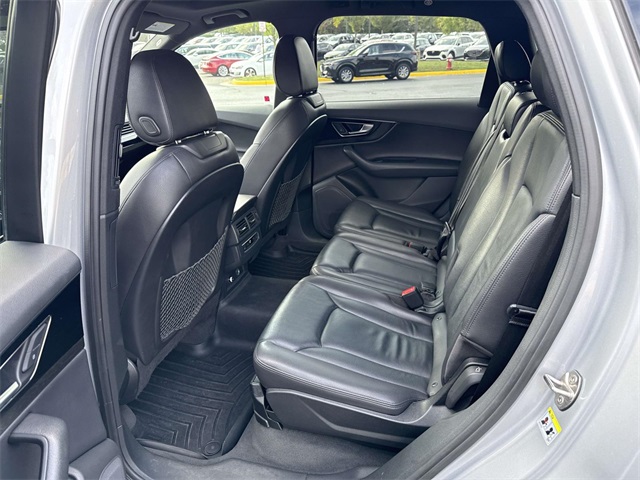 2019 Audi Q7 55 Premium photo 14