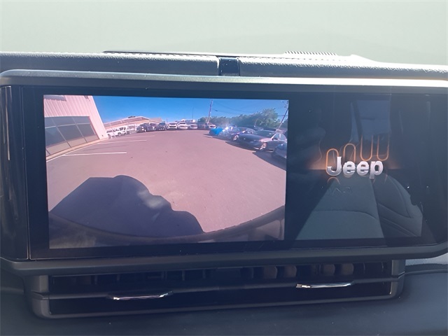2024 Jeep Wrangler Sahara 4xe photo 24