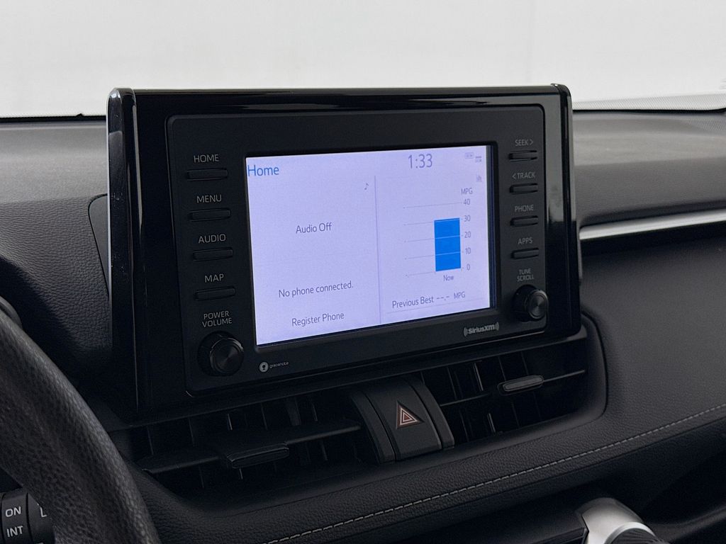 2022 Toyota RAV4 XLE photo 13