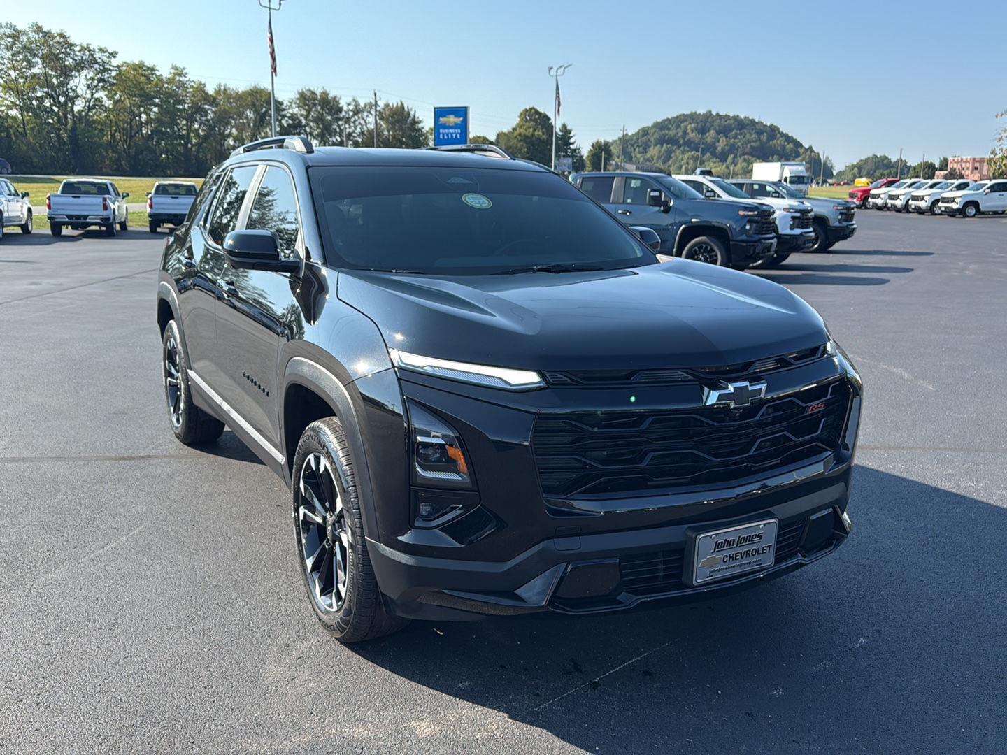 2025 Chevrolet Equinox RS photo 2