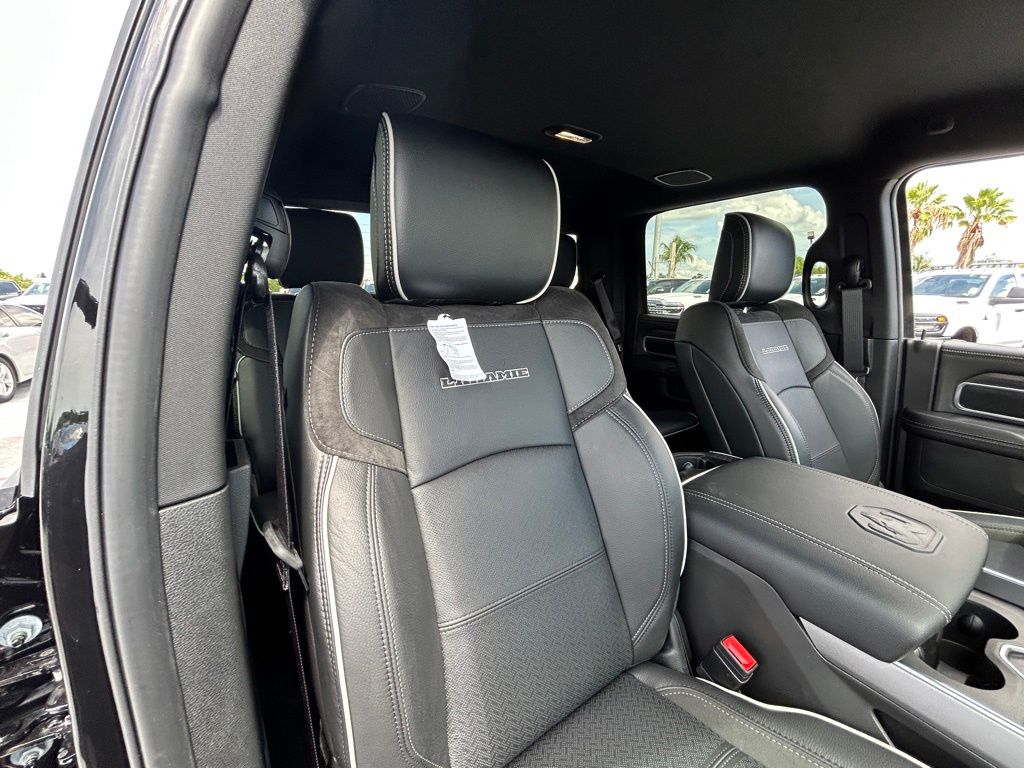2025 Ram 3500 Laramie photo 18